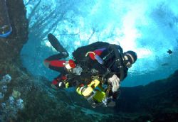Diving on a rebreather,camera nikon d-200 taken at Ginnie... by Ray Eccleston 